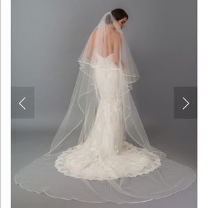 Bel Aire wedding veil in ivory